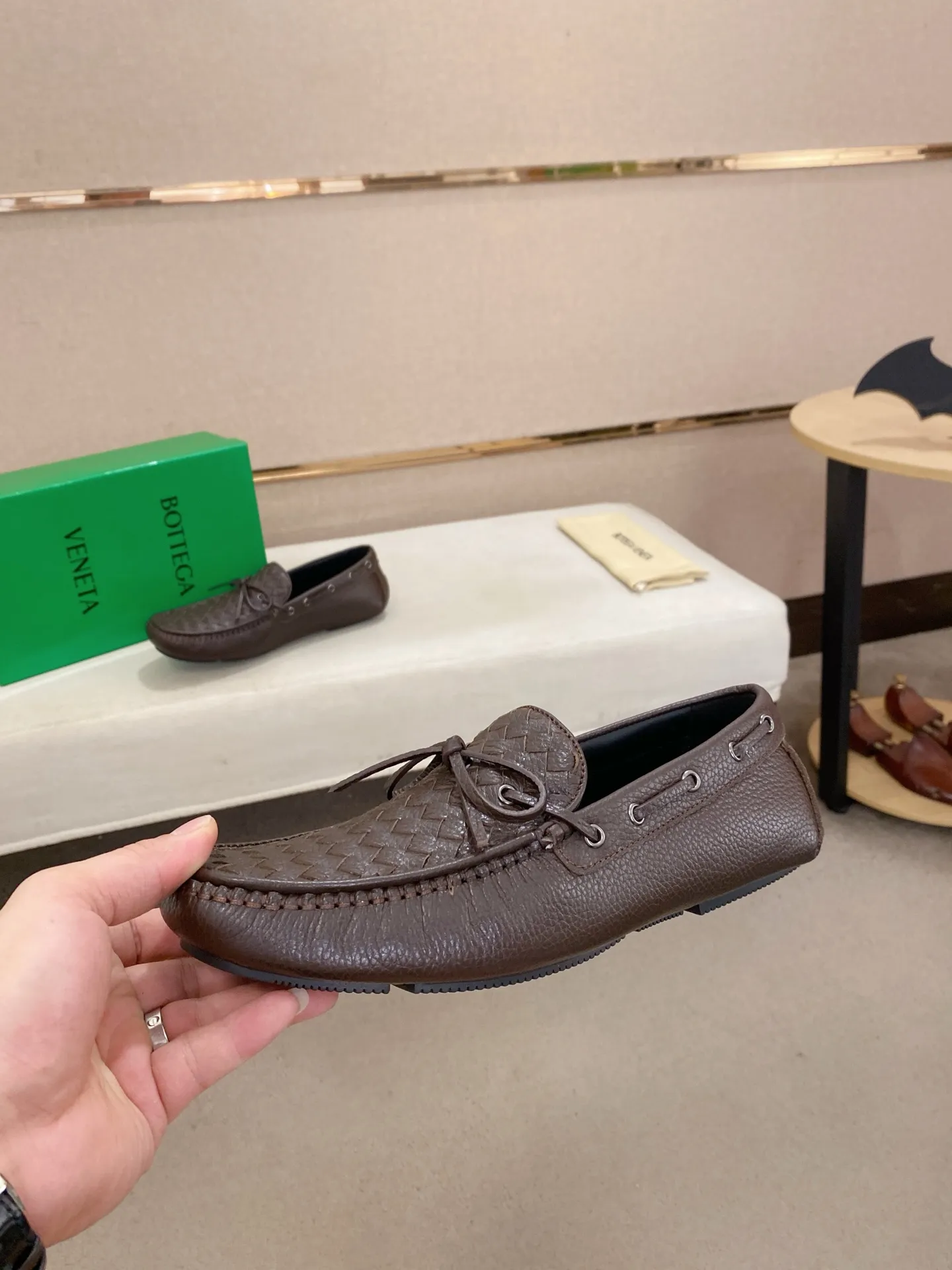 Men's shoes 💰 400💰 (Niu Li + Niu Pad) [BV] latest hot style‼ ️Casual men's shoes, uppers imported deer pattern first-layer cowhide ➕Full imported cowhide lining✔️Exquisite workmanship, excellent foot feel, special rubber soles✔️, cool and fashionable, the latest fashion, fashionable outsole, hurry up. Code number: 38-44 (can be customized to 37.45, non-refundable)